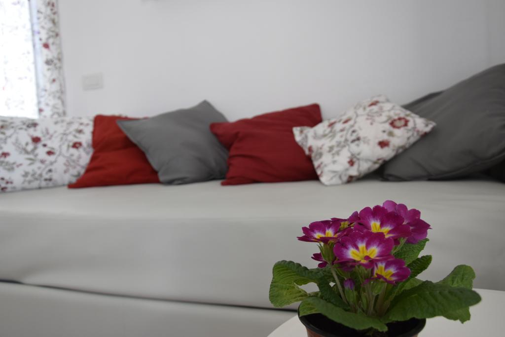 Uliwood Hotel Caltanissetta Ngoại thất bức ảnh