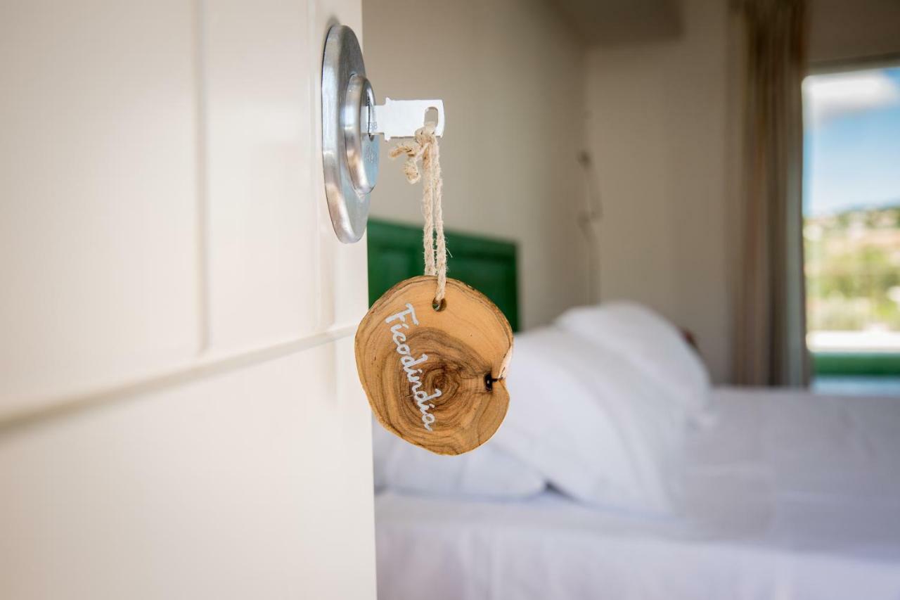 Uliwood Hotel Caltanissetta Ngoại thất bức ảnh